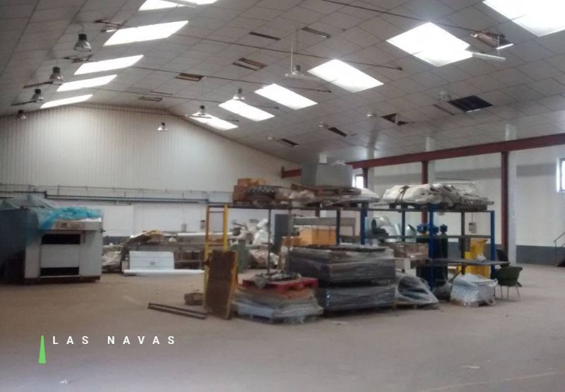 Interior Nave Industrial 1000 m con puente grua