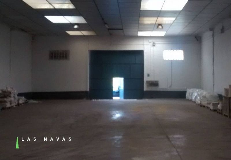 Interior Nave Industrial Polígono Las Navas en San Juan de Mozarrifar